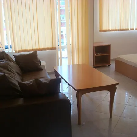 Bravo 5 Apartment *